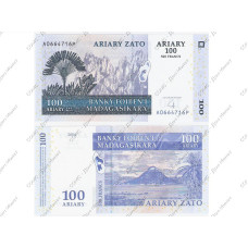 100 ариари Мадагаскара 2004 г.