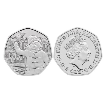 Монета 50 пенсов Великобритании 2018 г. Медвежонок Паддингтон у Букингемского дворца