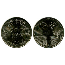 200 песо Колумбии 2013 г. (Красный Ара)